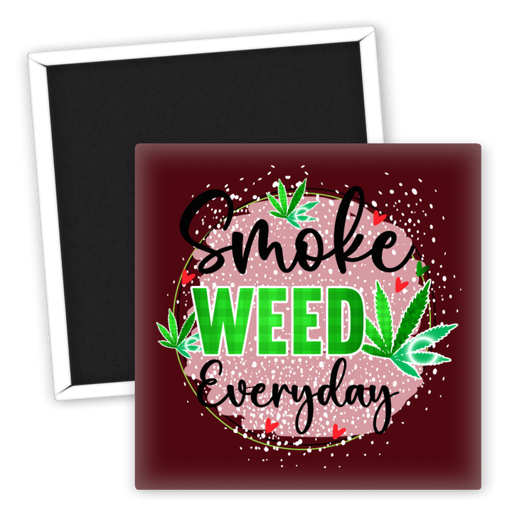 Zum Produkt Kühlschrankmagnet Smoke Weed Everyday mit Hanf-Motiv