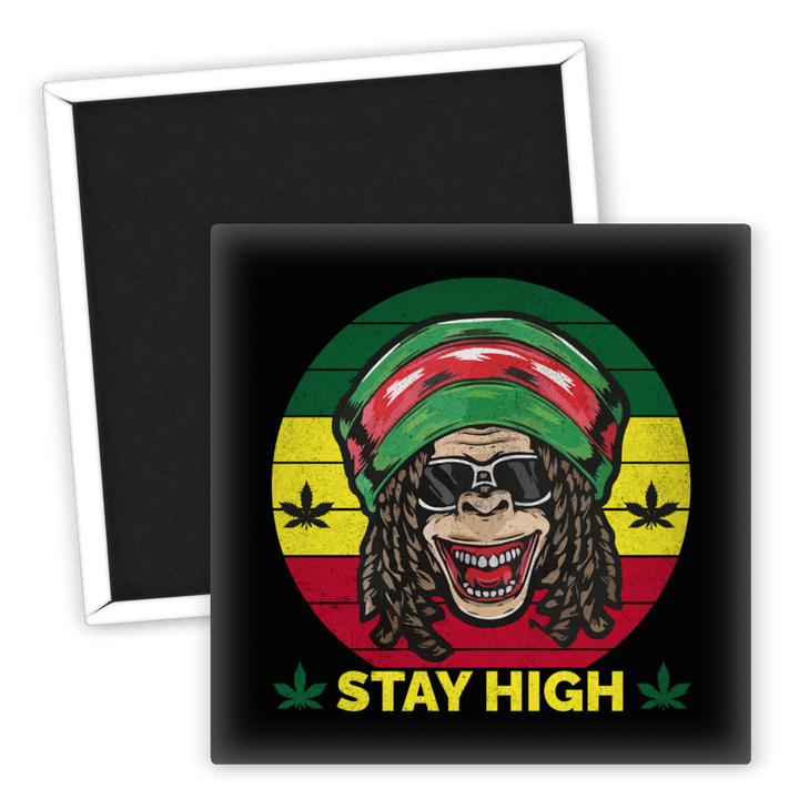 Zum Produkt Kühlschrankmagnet Stay High mit Reggae Motiv und Hanfblättern