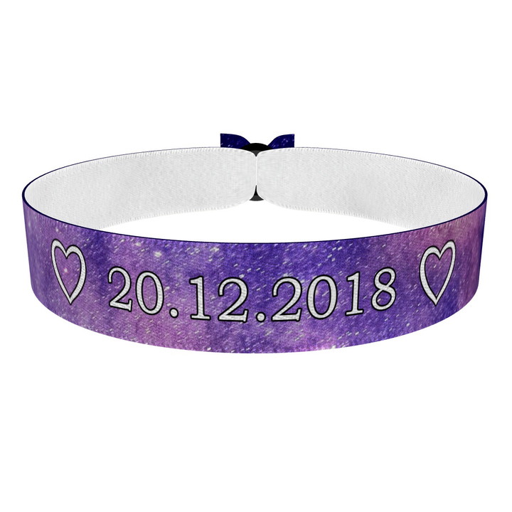 Zum Produkt Herz Datum Galaxy Stoffarmband