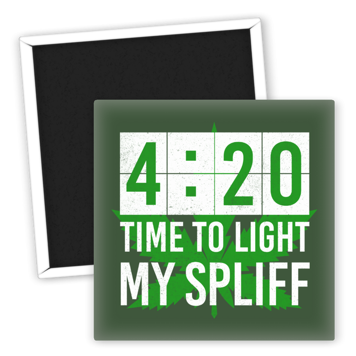 Zum Produkt Kühlschrankmagnet 420 Time to Light My Spliff Weed Motiv