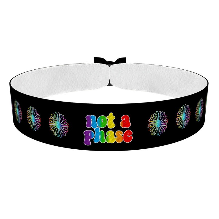 Zum Produkt Not a phase Stoffarmband