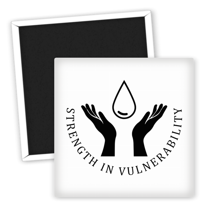 Zum Produkt Kühlschrankmagnet Spruch Stärke in Verletzlichkeit Design