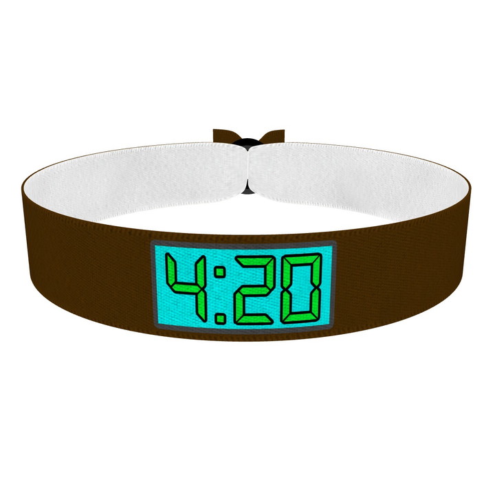 Zum Produkt 4:20 Uhr braun Stoffarmband