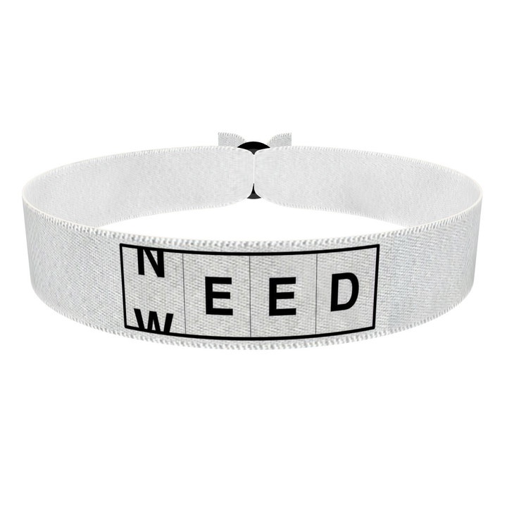 Zum Produkt Need weed weiß Stoffarmband