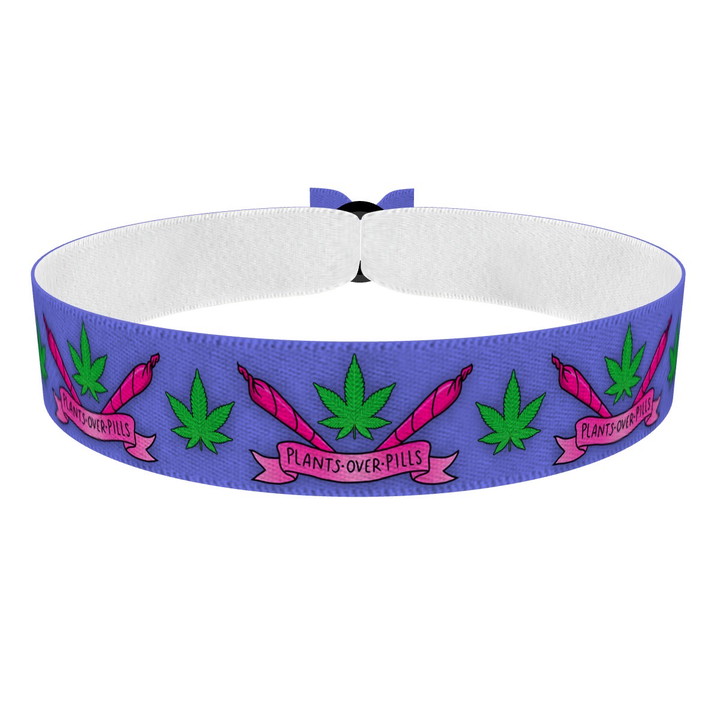 Zum Produkt Plants over pills Stoffarmband