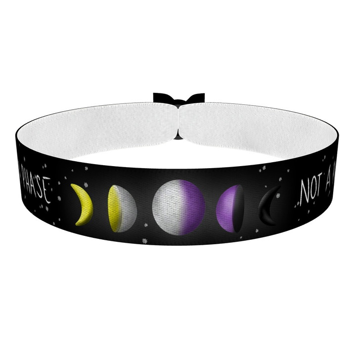 Zum Produkt Nonbinary - It's not a phase Stoffarmband