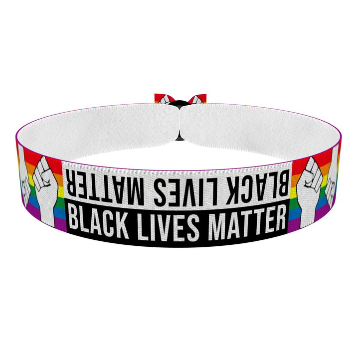 Zum Produkt BLM Text Fäuste LGBTQ weiß Stoffarmband