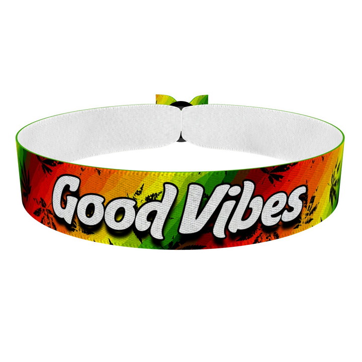 Zum Produkt Good Vibes Stoffarmband
