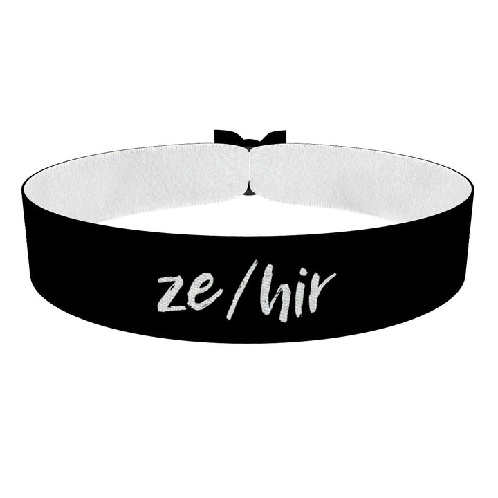 Zum Produkt LGBTQ Pronoun ze/hir Stoffarmband