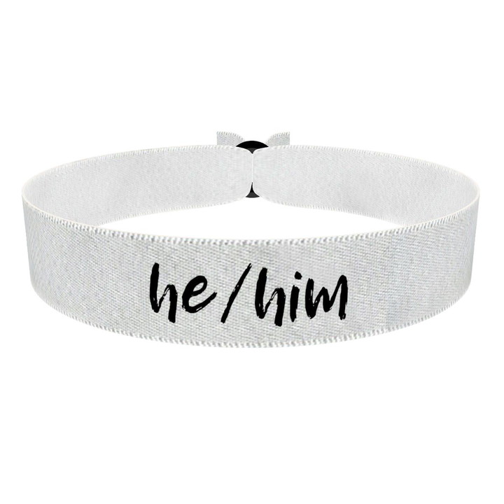 Zum Produkt LGBTQ Pronoun he/him weiß Stoffarmband