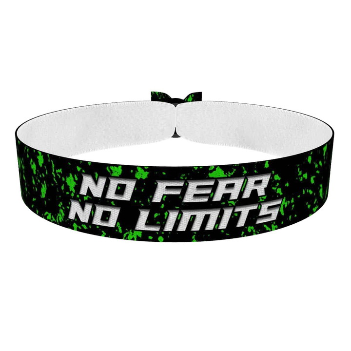 Zum Produkt No fear no limits Stoffarmband