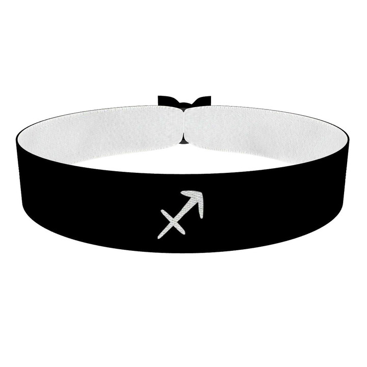 Zum Produkt Schütze Sternzeichen Symbol schwarz Stoffarmband