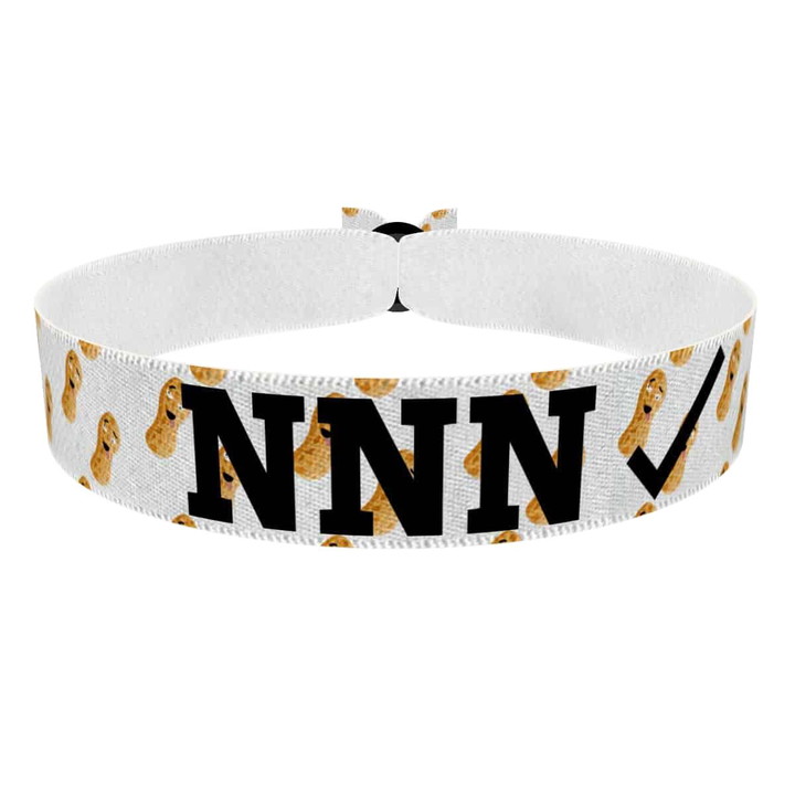 Zum Produkt No Nut November geschafft weiß Stoffarmband