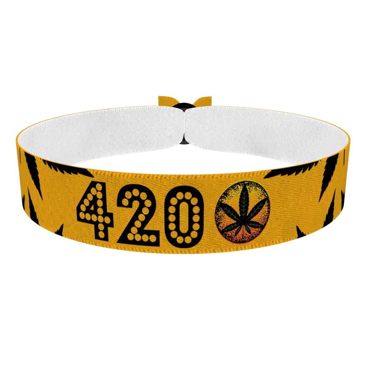 Zum Produkt 420 Coin orange Stoffarmband