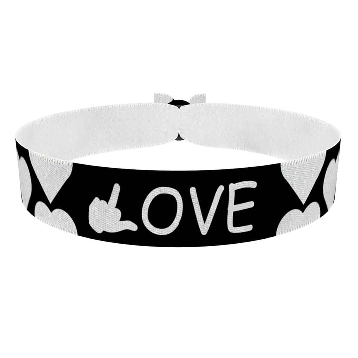 Zum Produkt Love schwarz Stoffarmband