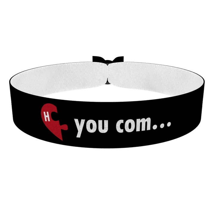 Zum Produkt You complete me 1/2 Stoffarmband Herz mit Initiale