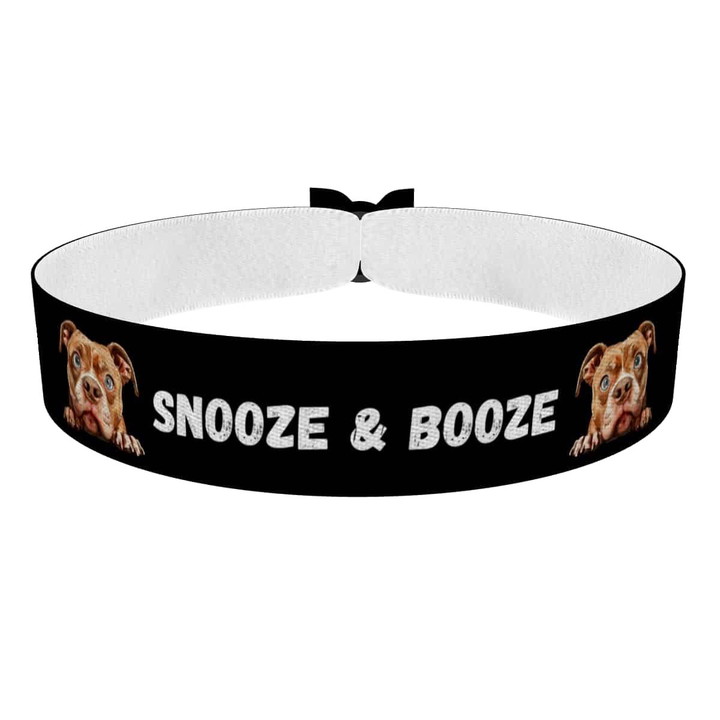 Zum Produkt Stoffarmband für Hundeliebhaber mit süßem Hundemotiv