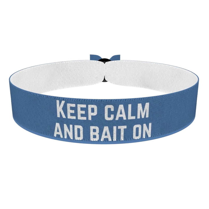Zum Produkt Stoffarmband Keep Calm and Bait On für Angelfans