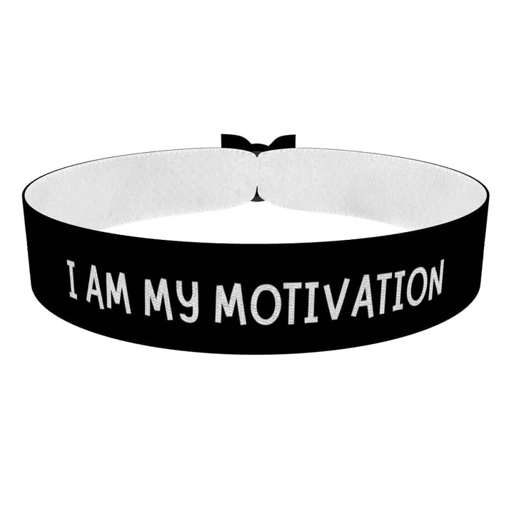 Zum Produkt Stoffarmband I am my motivation für persönliche Inspiration