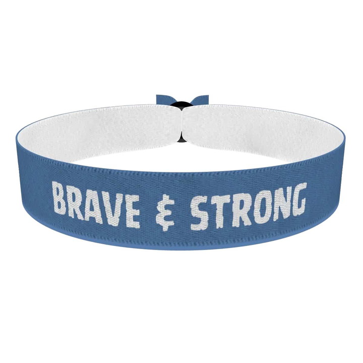 Zum Produkt Stoffarmband Brave & Strong für Motivation und Inspiration