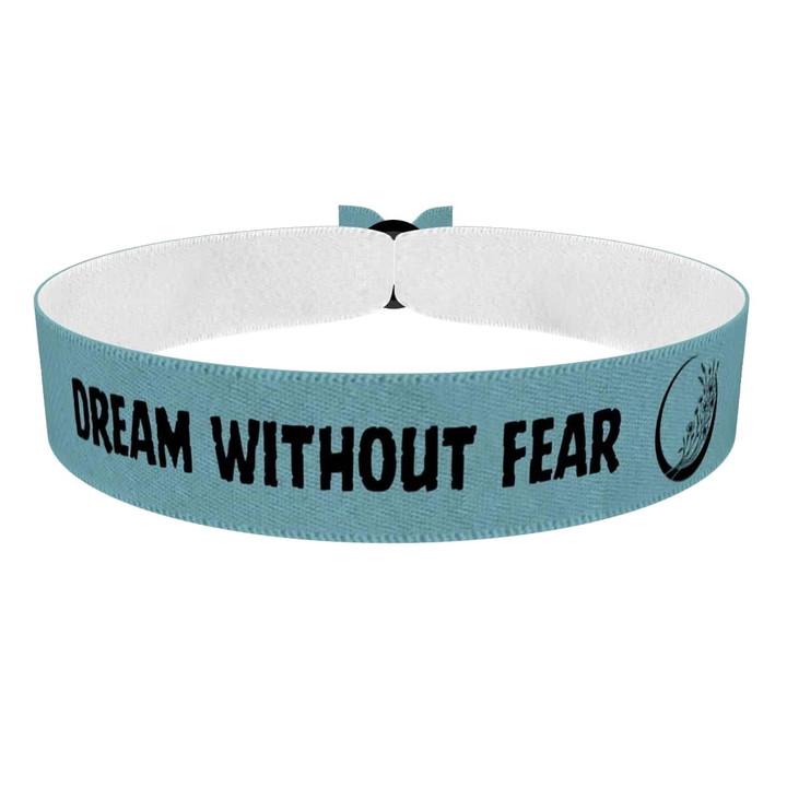 Zum Produkt Stoffarmband Dream Without Fear für Motivation und Inspiration