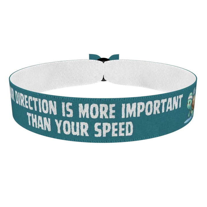 Zum Produkt Stoffarmband mit Motiv Your Direction is More Important