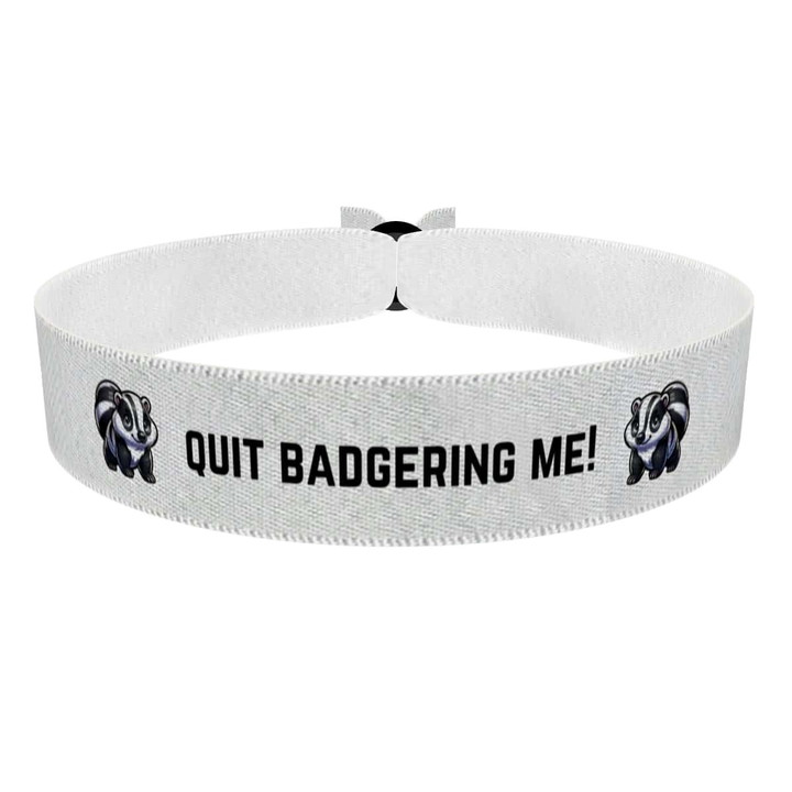 Zum Produkt Stoffarmband mit niedlichem Waschbärmotiv aus hochwertigem Material
