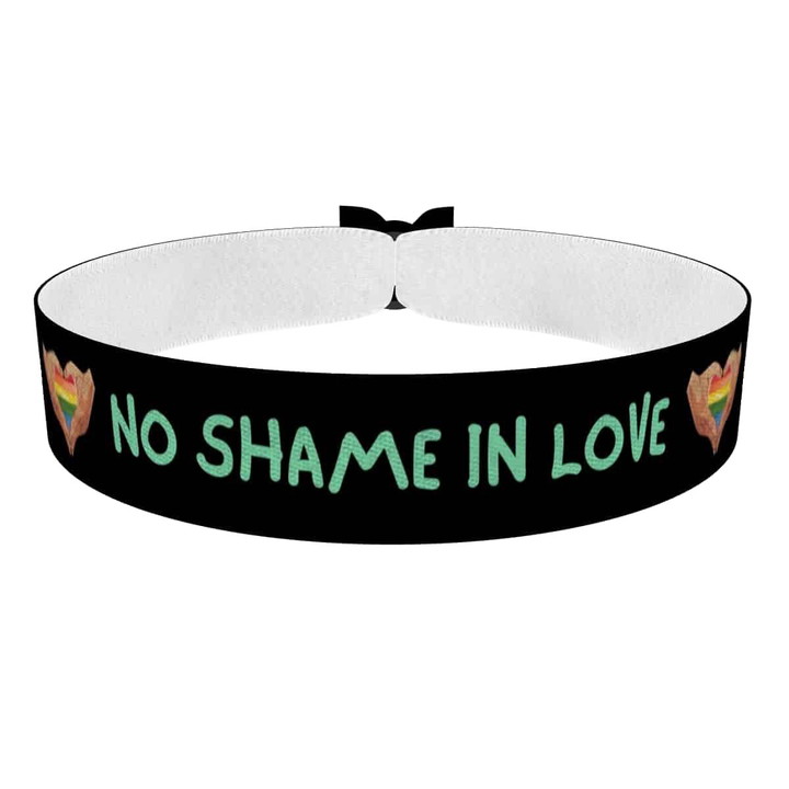 Zum Produkt No Shame in Love Stoffarmband