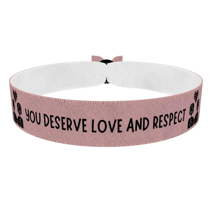 Zum Produkt LGBTQ Love and Respect Stoffarmband