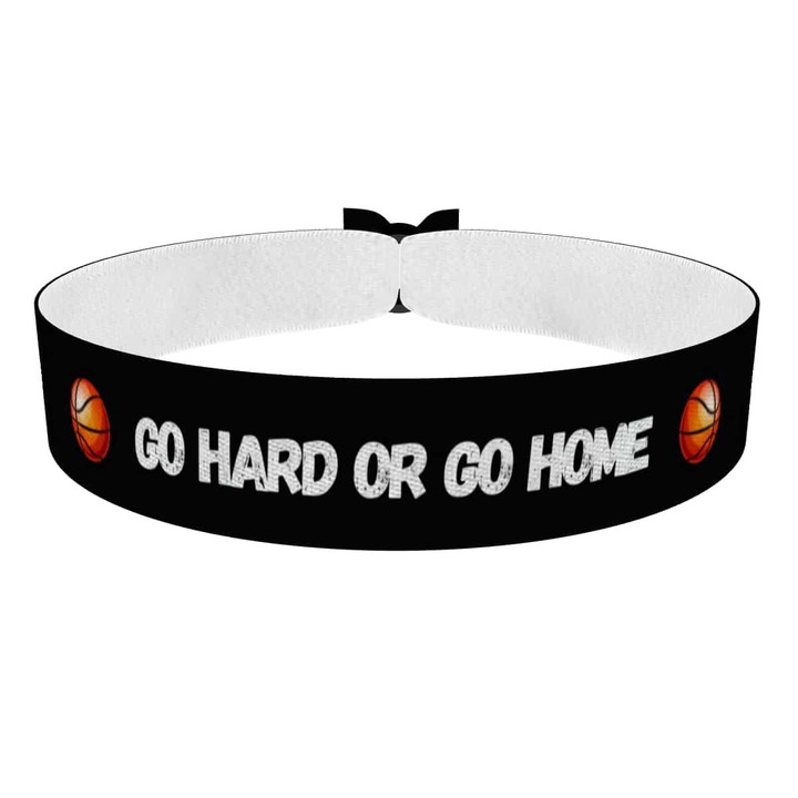 Zum Produkt Go Hard or Go Home Motiv Stoffarmband für Sportbegeisterte