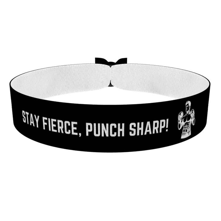 Zum Produkt Stay Fierce Punch Sharp Stoffarmband