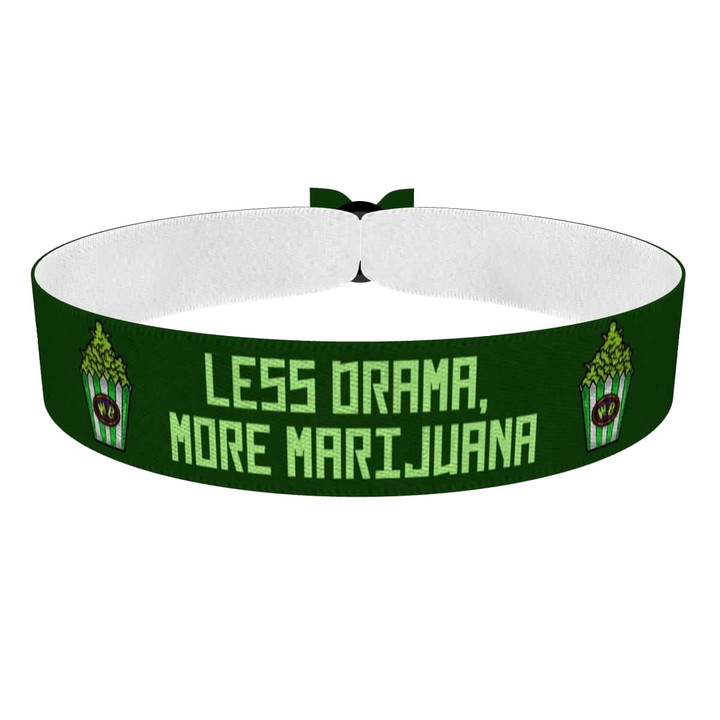 Zum Produkt Less Drama More Marijuana Stoffarmband