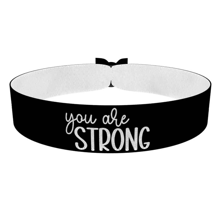 Zum Produkt You are Strong Stoffarmband - Du bist stark Armband