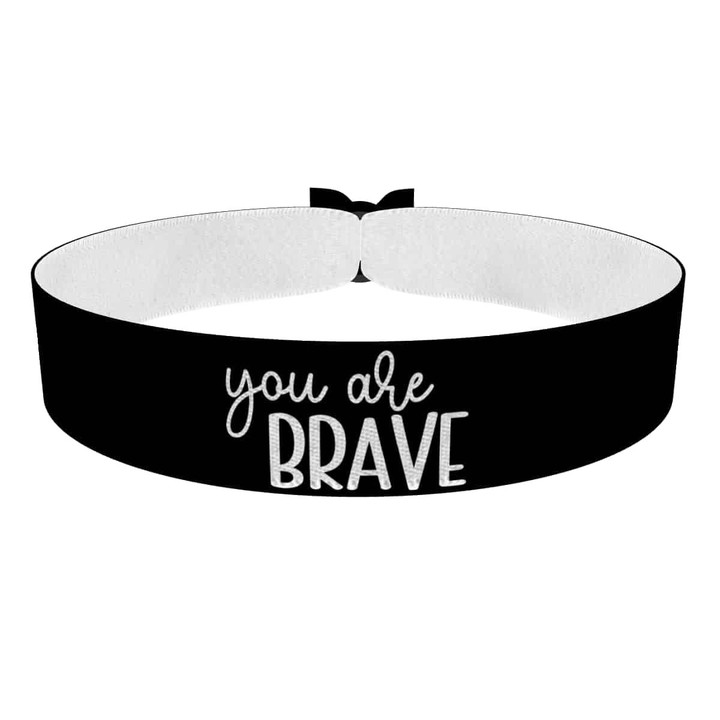 Zum Produkt You are Brave Stoffarmband - Du bist mutig Armband