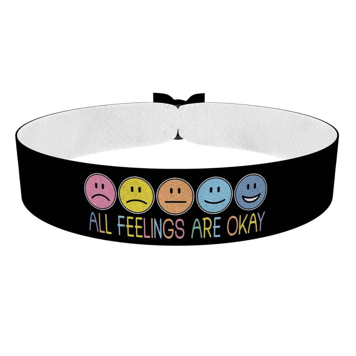 Zum Produkt All feelings are okay Stoffarmband