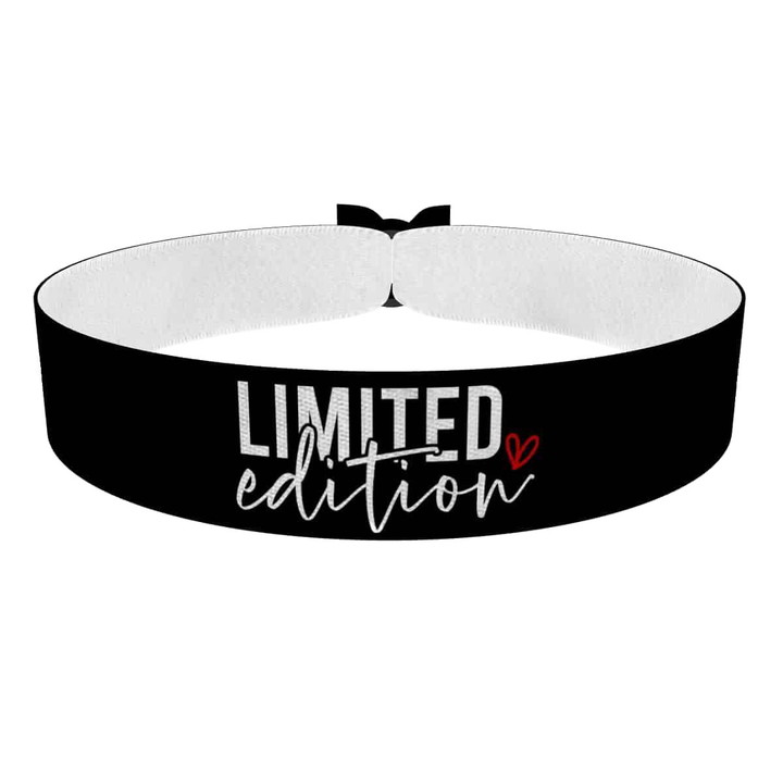 Zum Produkt Limited Edition Stoffarmband schwarz