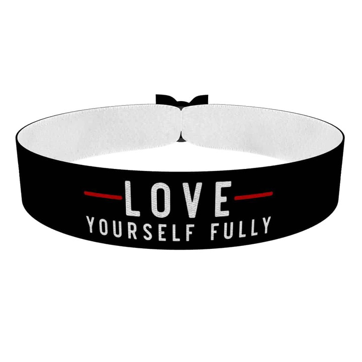 Zum Produkt Love yourself fully Stoffarmband