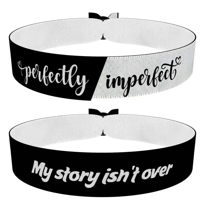 Zum Produkt Stoffarmband 2er Set Perfectly Imperfect und My Story Isn't Over