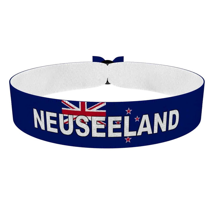 Zum Produkt Neuseeland Flagge mit Ländername Stoffarmband