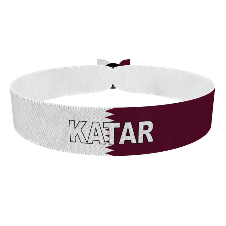 Zum Produkt Katar Flagge mit Ländername Stoffarmband